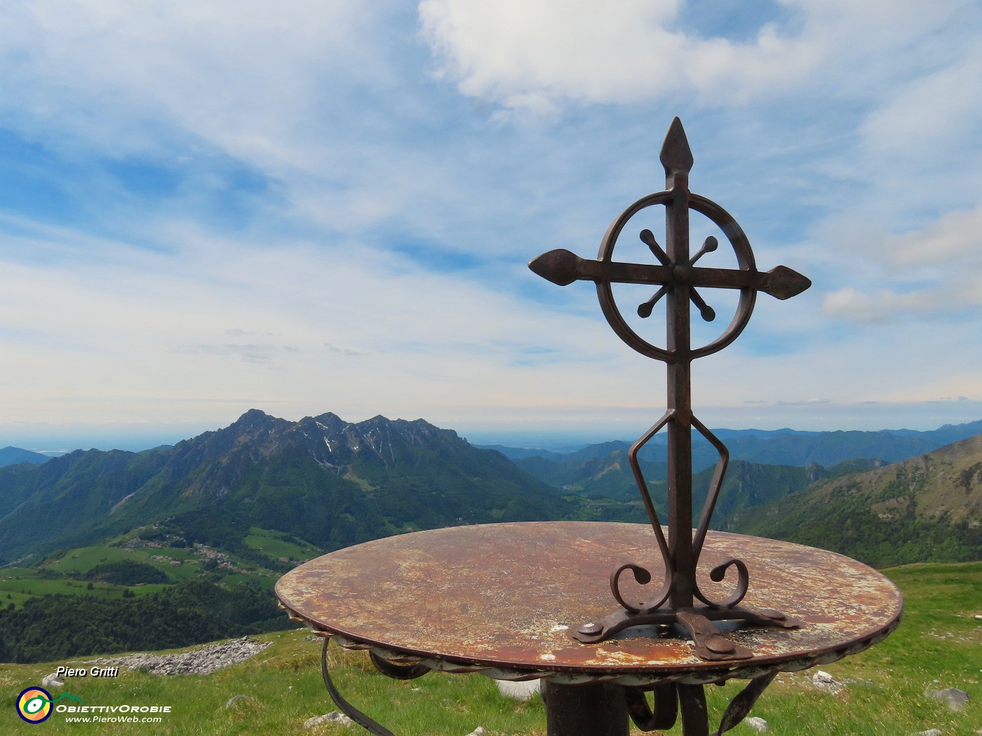 47 Dall'altare del Rifugio vista panoramica.JPG
